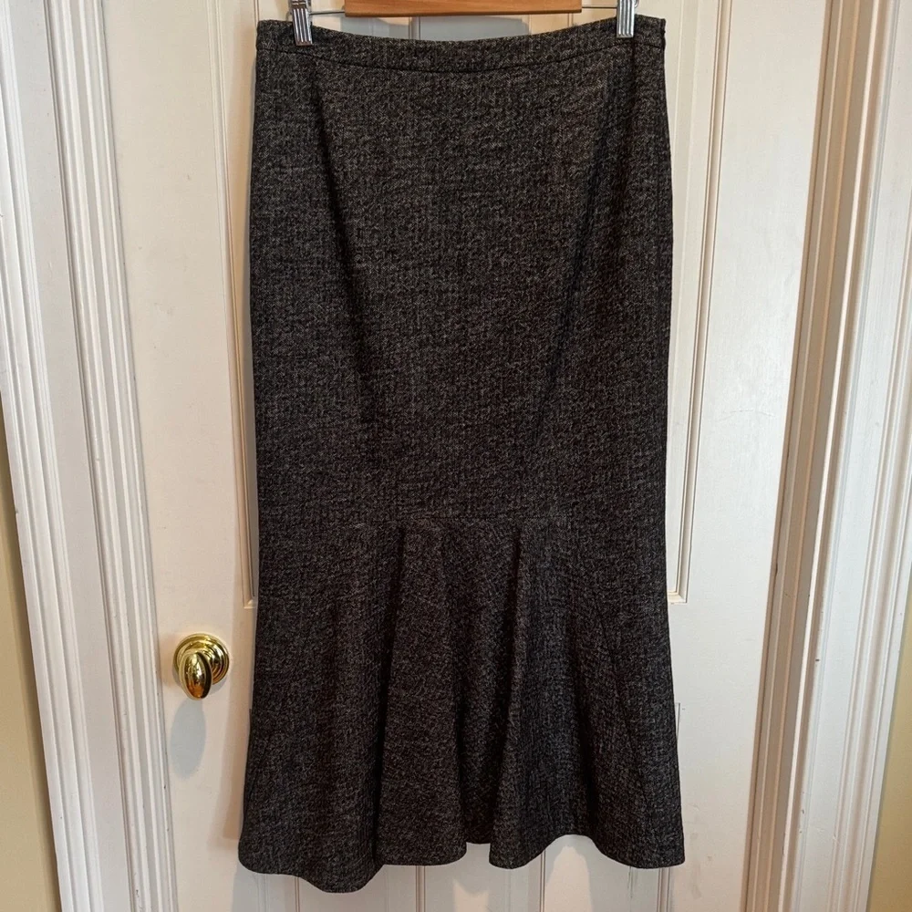 Don Caster NWT 🔥sale🔥black gray and white skirt